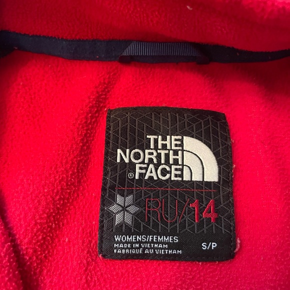 The North Face Polartec RU/14 Women’s SMALL Red Fleece Pullover 1/4 Zipper - Picture 2 of 10